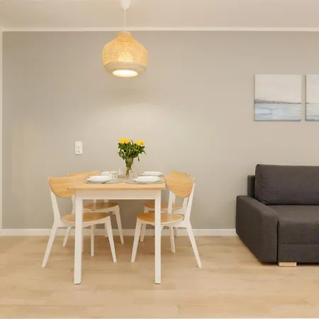 Plazowa Park With Garden By Renters *