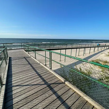 Plazowa Park With Garden By Renters Appartamento Miedzywodzie