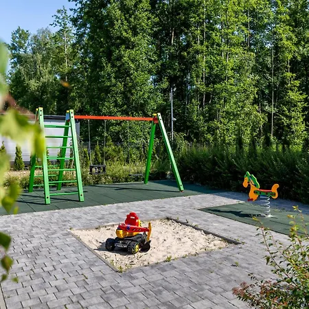 Plazowa Park With Garden By Renters 아파트